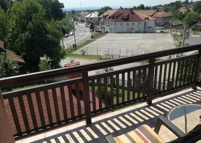 Guest house Dedic 4*